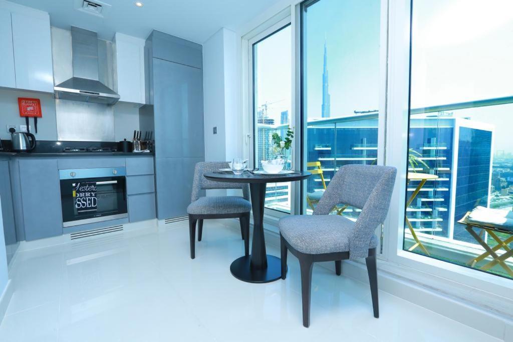 Damac Maison Prive Deluxe Studio With Burj-Khalifa View Dubai Exterior photo